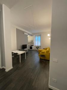 ミラノにあるCENTRALE APARTMENTのギャラリーの写真