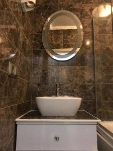 A bathroom at EVİM APART HOTEL