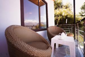 Aaryam Resort, Auliにあるバルコニーまたはテラス