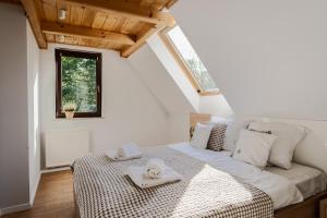 Posteľ alebo postele v izbe v ubytovaní Harenda Residence - Destigo Hotels