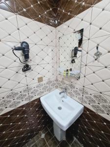 White Luxry villa one tesisinde bir banyo