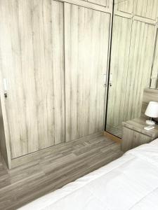 Φωτογραφία από το άλμπουμ του Apartement 2BR sky house BSD σε Cilenggang