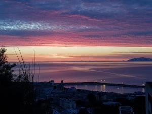 Foto sihtkohas Bastia asuva majutusasutuse Appartement chaleureux vue panoramique galeriist