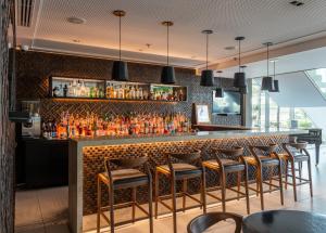 Lounge nebo bar v ubytování Golden Tulip São José dos Campos