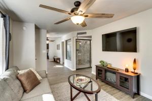 Gallery image of Pet-Friendly Casa Grande Townhome Screened Atrium in Casa Grande