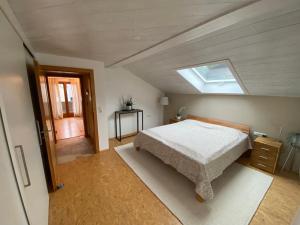 Ένα ή περισσότερα κρεβάτια σε δωμάτιο στο RM Apartment for Moments