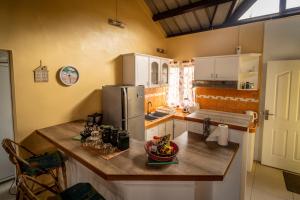 Kuchyň nebo kuchyňský kout v ubytování Charming Condo