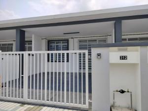 Balkón nebo terasa v ubytování SSR312/S2TOWN/3R2B HOMESTAY