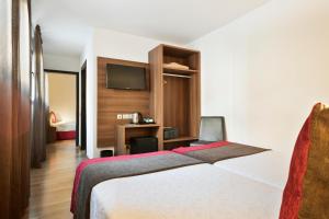 Postel nebo postele na pokoji v ubytování Hotel Best Auto Hogar