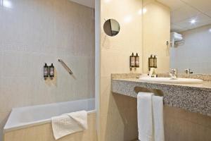 Bilik mandi di Hotel Best Andorra Center