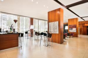 Reštaurácia alebo iné gastronomické zariadenie v ubytovaní Hotel Best Front Maritim