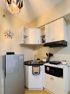 Kuchyň nebo kuchyňský kout v ubytování * *W Prime Location Condo for 3