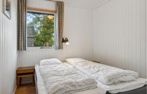 Postel nebo postele na pokoji v ubytování Pet Friendly Home In Fanø With Wifi