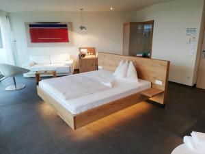 Postel nebo postele na pokoji v ubytování Hotel AVIVA - für Singles & Alleinreisende