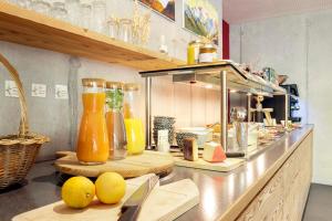 Köök või kööginurk majutusasutuses Hotel Ortles B&B