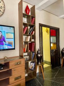 TV a/nebo společenská místnost v ubytování Dar Si Allal