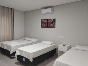 Postel nebo postele na pokoji v ubytování Atlanta Hotel + 35 fotografií