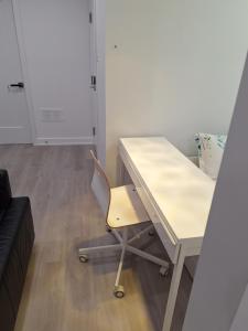 Gallery image of Independent Basement Studio Suite in Ottawa