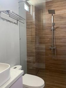 Kopalnica v nastanitvi Tree Homestay