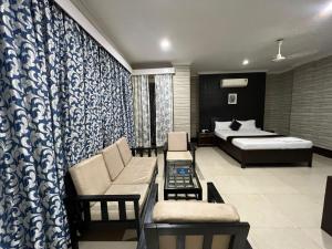 Hotel Bluemoon客房内的一张或多张床位