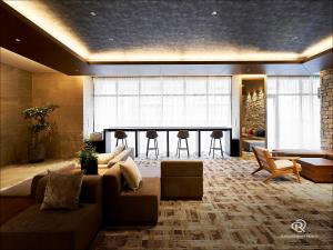 Posezení v ubytování Daiwa Roynet Hotel KOBE-SANNOMIYA PREMIER
