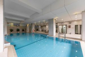 Bazén v ubytování Garden View Court Suites Ho Chi Minh City nebo v jeho okolí + 37 fotografií