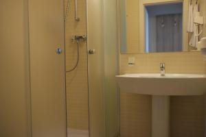 Koupelna v ubytování Raziotel Kyiv (Boryspilska)