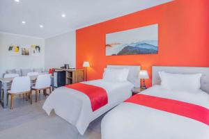 Postel nebo postele na pokoji v ubytování Ramada by Wyndham St Kitts Resort