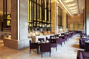 Restaurace v ubytování Four Points by Sheraton Langfang, Gu'an