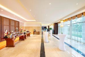 Posezení v ubytování Four Points by Sheraton Danzhou + 26 fotografií