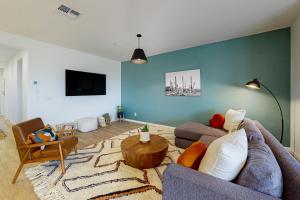 Μια τηλεόραση ή/και κέντρο ψυχαγωγίας στο Verde River Retreat