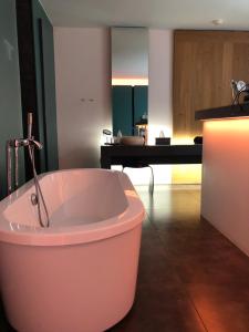 Fotografie z fotogalerie ubytování Loft Aan Het Water v destinaci Grobbendonk + 30 fotografií