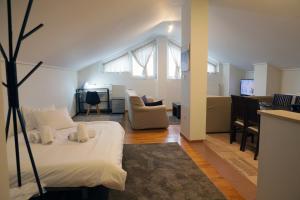 Μια τηλεόραση ή/και κέντρο ψυχαγωγίας στο Lake’s Loft