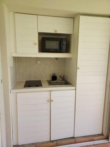 Cucina o angolo cottura di The feet in water