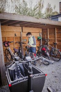 Jízda na kole v ubytování ScraB&Ble Ecologische gastenkamers nebo okolí