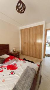 Postel nebo postele na pokoji v ubytování Annour Luxurious & Large apartment in Oujda Centre
