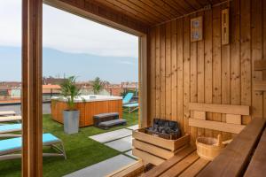 Bazén v ubytování Onyx Luxury Budapest nebo v jeho okolí