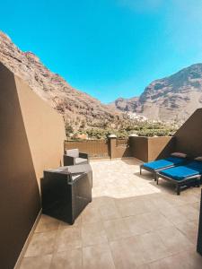 a balcony with a view of a mountain at Playa Maria Apartment 43 (Puerta al Cielo) in La Playa Calera