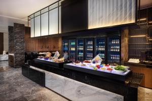 Makanan di atau berdekatan hotel