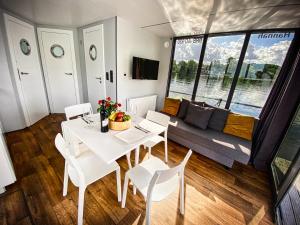 Μια τηλεόραση ή/και κέντρο ψυχαγωγίας στο COSY Hannah - Festlieger