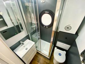 Ένα μπάνιο στο COSY Hannah - Festlieger +13 φωτογραφίες