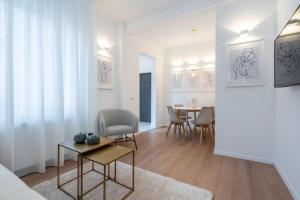 Old Town Stunning Apartment Bucharest