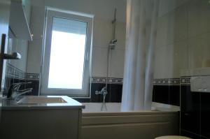 Koupelna v ubytování Apartments Marjan