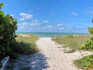 Naturlandskabet i nærheden af villaen