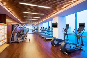 Palestra o centro fitness di Sheraton Langfang Chaobai River Hotel