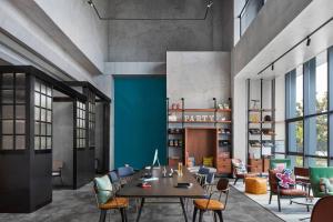 Istumisnurk majutusasutuses Moxy Shanghai Hongqiao NECC