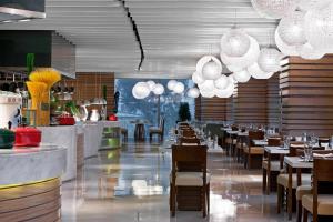 北京金隅喜来登大酒店餐厅或其他用餐的地方