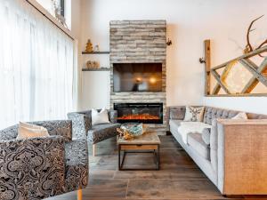 A seating area at Tauernlodge Carpe Diem