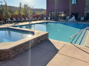 The swimming pool at or close to Wyndham Garden Redwood Valley