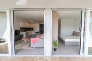 Una cama o camas en una habitación de Argento Spectacular and Modern 5 for 4 guests -By EasyLife Swiss